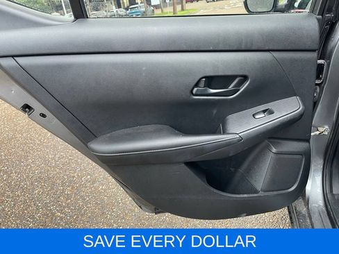 Used 2024 Nissan Sentra SV FWD image 14