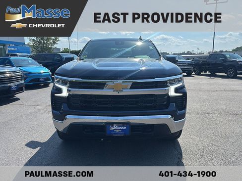 Certified 2022 Chevrolet Silverado 1500 LT AWD/4WD image 2