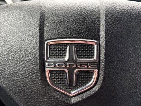 Used 2020 Dodge Journey SE w/ SE Popular Equipment Group image 13