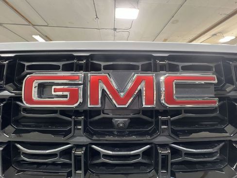 New 2026 GMC Canyon Elevation w/ Convenience Package image 32