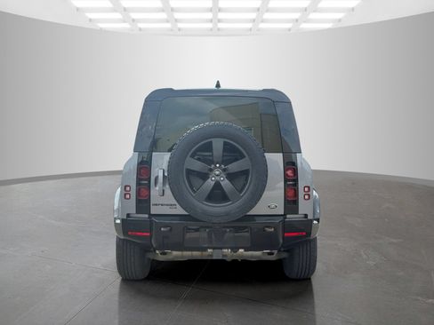 Used 2022 Land Rover Defender 110 X-Dynamic HSE AWD/4WD image 6