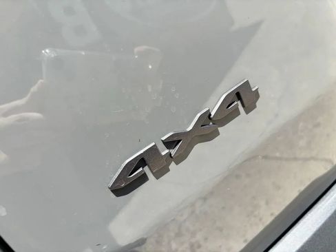 New 2026 Jeep Cherokee Laredo AWD/4WD image 11