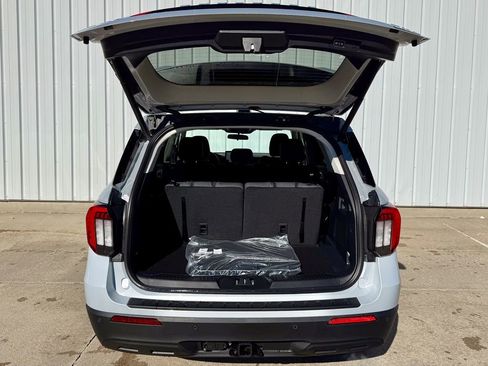 New 2026 Ford Explorer Active image 16