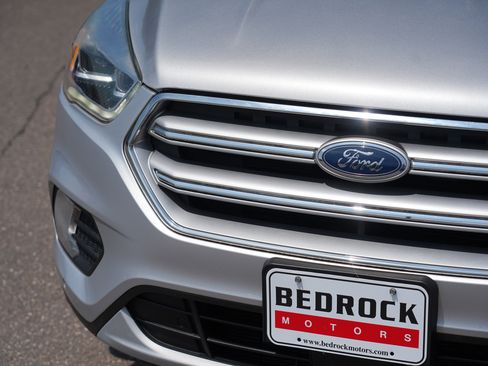 Used 2017 Ford Escape Titanium w/ Equipment Group 301A AWD/4WD image 9