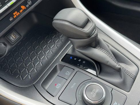 Used 2025 Toyota RAV4 LE image 19