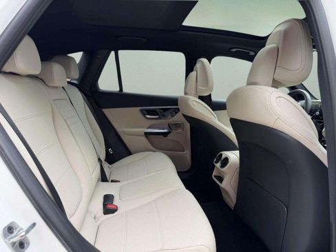 Certified 2026 Mercedes-Benz GLC 300 4MATIC image 26