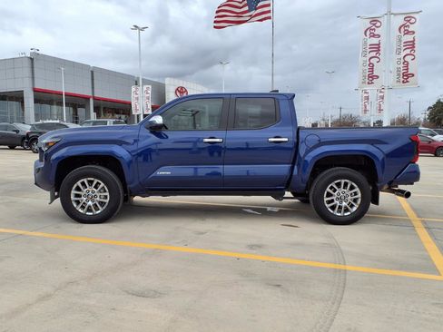 Used 2024 Toyota Tacoma Limited w/ Limited Package (LT) image 8