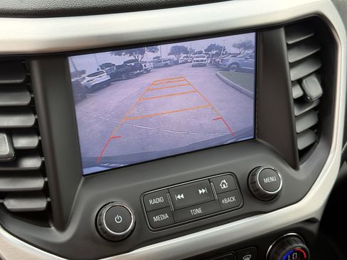 Used 2017 GMC Acadia SLT image 21