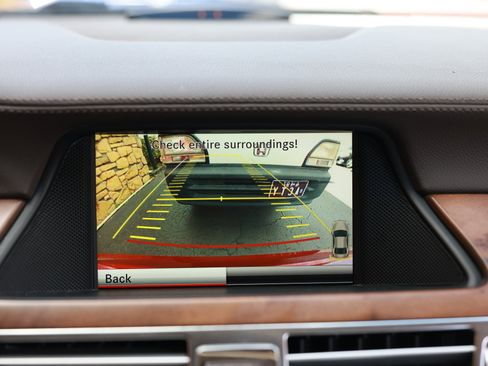 Used 2014 Mercedes-Benz CLS 550 4MATIC w/ Premium 1 Package image 41