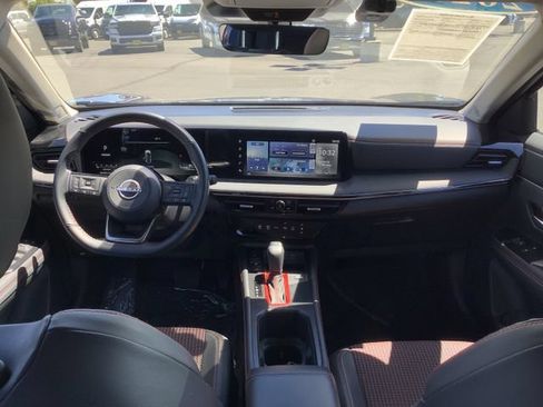 Used 2025 Nissan Kicks SR w/ Illumination Package AWD/4WD image 6