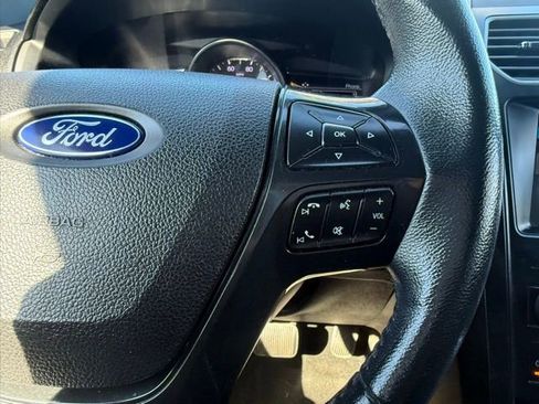 Used 2018 Ford Explorer XLT w/ Equipment Group 201A FWD image 23