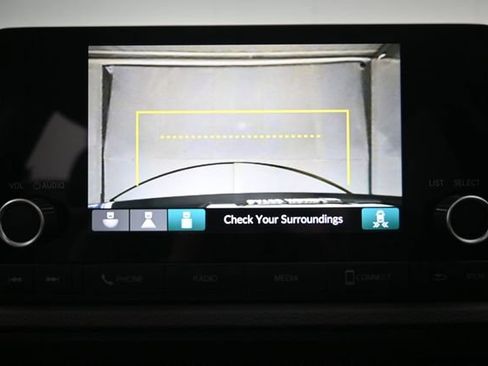 Used 2025 Honda CR-V EX image 18