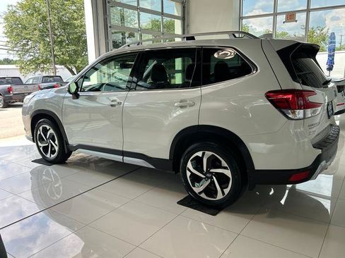Used 2023 Subaru Forester Touring AWD/4WD image 11