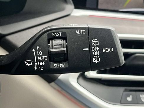 Used 2022 BMW X5 sDrive40i w/ Premium Package image 47