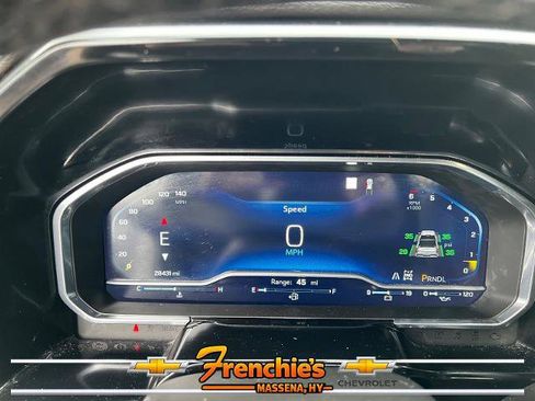 Used 2023 Chevrolet Silverado 1500 LT AWD/4WD image 14