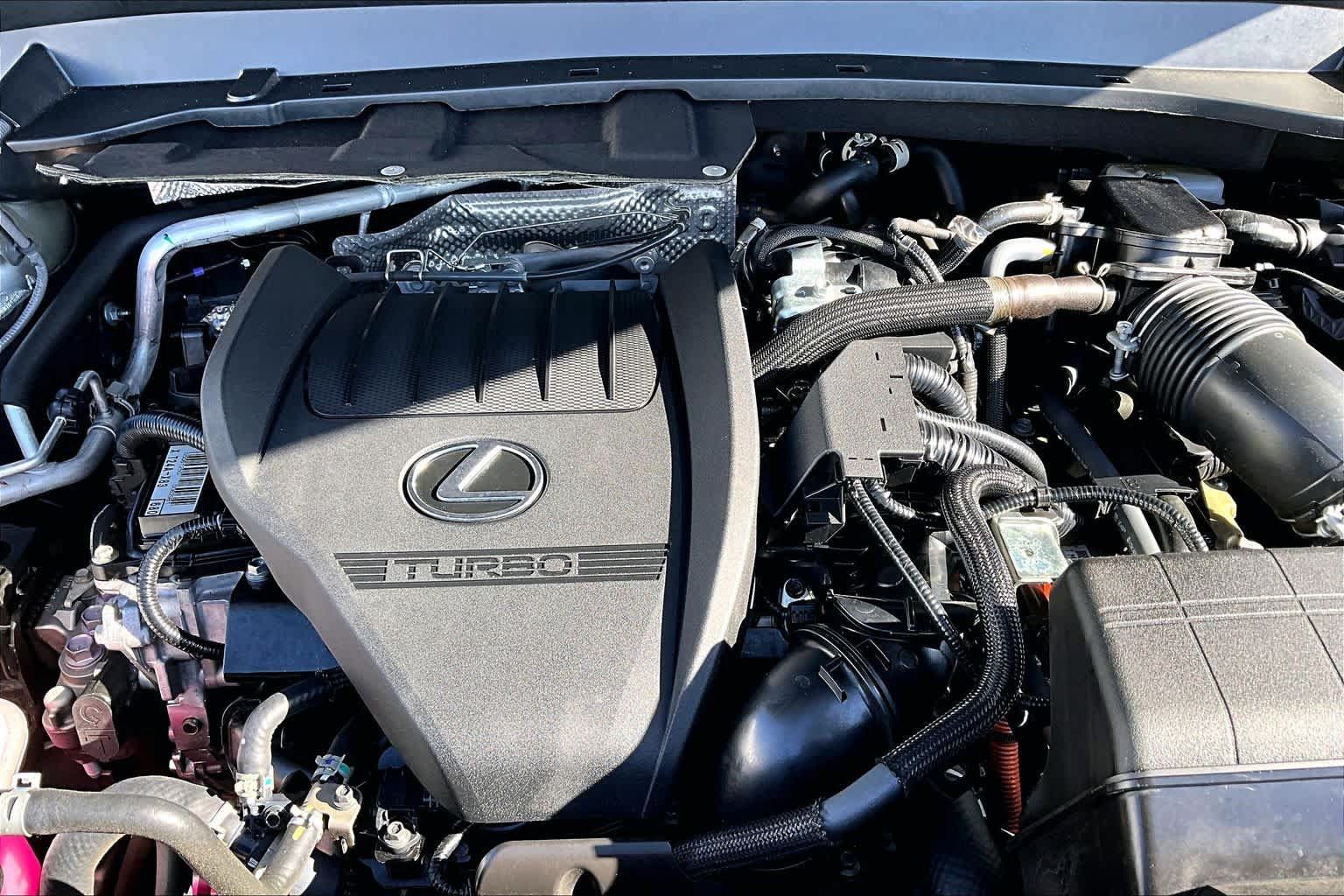 Used 2025 Lexus TX 500h AWD w/ Technology Package image 32