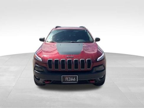 Used 2015 Jeep Cherokee Trailhawk w/ Cold Weather Group AWD/4WD image 2