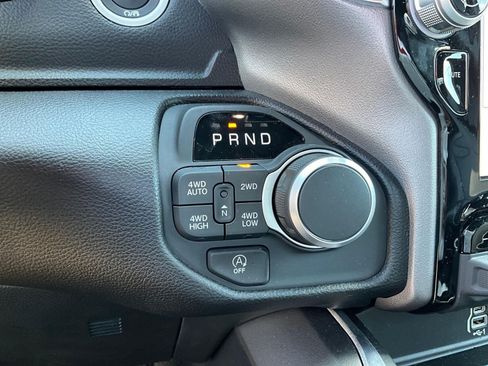 Used 2025 RAM 1500 Big Horn AWD/4WD image 15