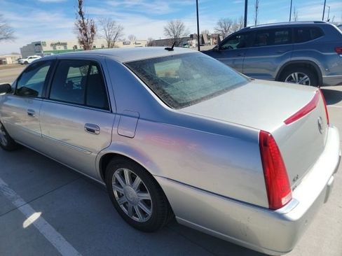 Used 2007 Cadillac DTS Luxury II image 6