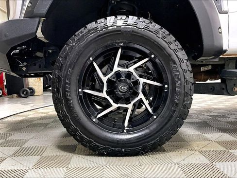 Used 2023 Ford F250 XL w/ FX4 Off-Road Package image 8