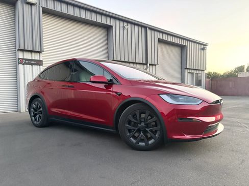 Used 2024 Tesla Model X AWD/4WD image 2