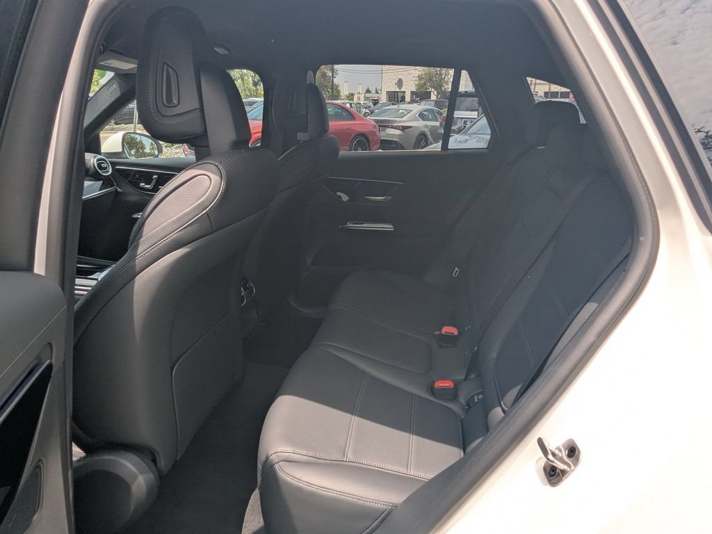 Certified 2025 Mercedes-Benz GLC 300 image 75