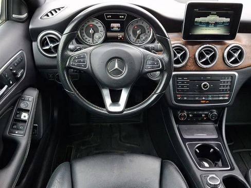 Used 2016 Mercedes-Benz GLA 250 4MATIC image 11