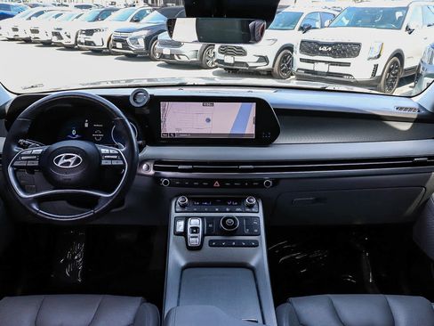 Used 2023 Hyundai Palisade SEL w/ Premium Package FWD image 13