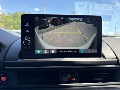 Used 2025 Honda Pilot Touring image 15