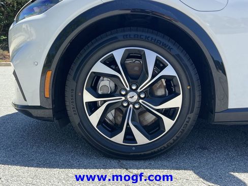 Used 2023 Ford Mustang Mach-E Premium AWD/4WD image 33