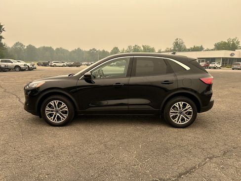 Used 2022 Ford Escape SEL w/ Equipment Group 302A AWD/4WD image 7