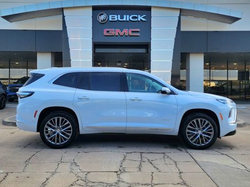 New 2026 Buick Enclave Avenir w/ Super Cruise Package image 3