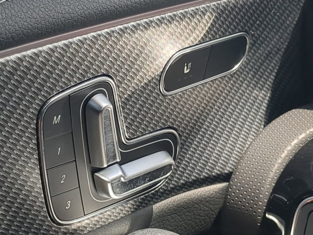 Used 2024 Mercedes-Benz CLA 250 4MATIC image 11