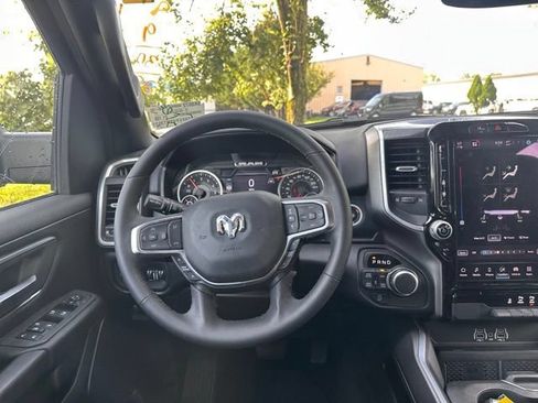 Used 2025 RAM 1500 Big Horn AWD/4WD image 22