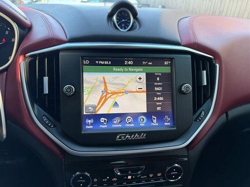 Used 2015 Maserati Ghibli image 30