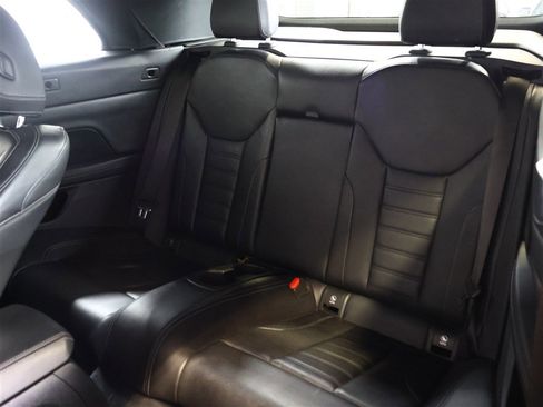 Used 2022 BMW 430i xDrive Convertible w/ Premium Package image 11