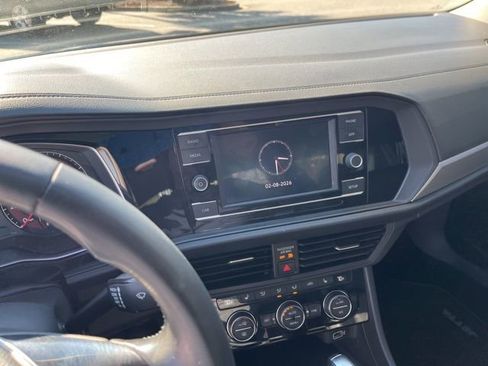 Used 2019 Volkswagen Jetta image 20