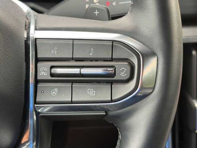 Used 2026 GMC Acadia Elevation FWD image 27