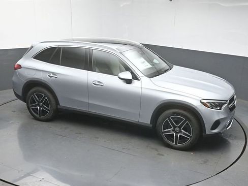 New 2026 Mercedes-Benz GLC 300 image 42