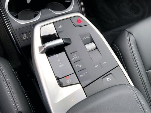 New 2026 BMW X1 xDrive28i w/ Technology Package image 17