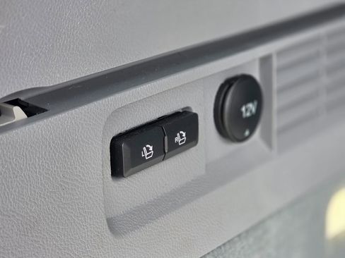 Used 2019 Lincoln Nautilus Reserve image 22