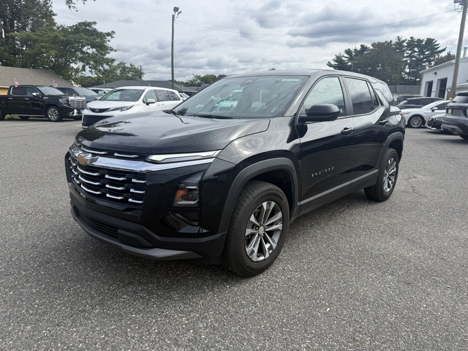Used 2026 Chevrolet Equinox LT FWD image 7