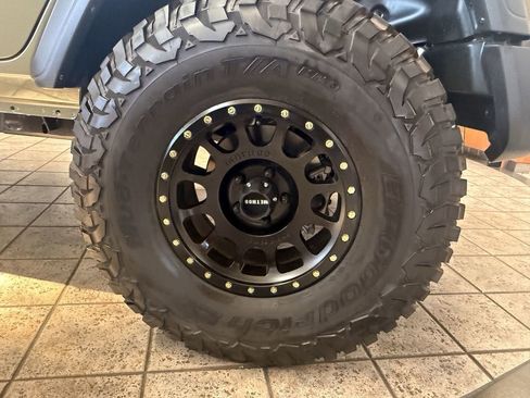 New 2025 Jeep Wrangler Sport S image 28