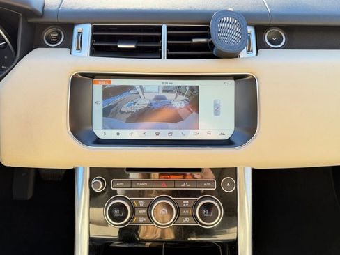 Used 2017 Land Rover Range Rover Sport HSE image 22