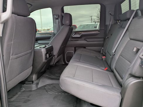 Used 2025 Chevrolet Silverado 2500 LT image 13