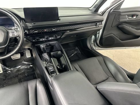 Used 2024 Honda Accord Sport image 19