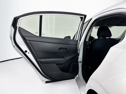 Used 2024 Nissan Sentra SV image 25