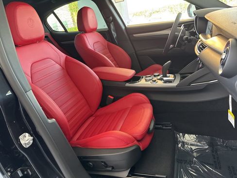 New 2026 Alfa Romeo Stelvio Sprint w/ Convenience Package AWD/4WD image 17