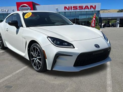 Used 2024 Toyota GR86 RWD image 1