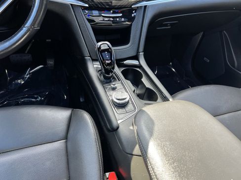 Used 2024 Cadillac XT6 Premium Luxury AWD/4WD image 31